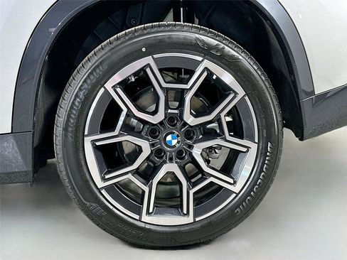 New 2026 BMW X1 xDrive28i w/ Technology Package AWD/4WD image 29