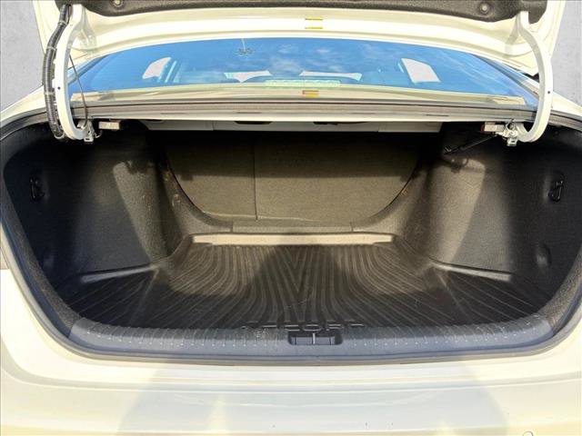 Used 2023 Honda Accord Touring image 6