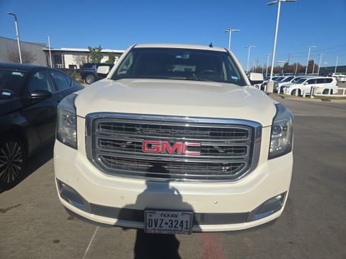Used 2015 GMC Yukon XL SLT w/ Open Road Package image 3