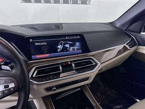 Used 2020 BMW X5 xDrive40i w/ Premium Package image 24
