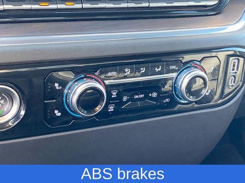 Used 2024 GMC Sierra 1500 SLT image 36