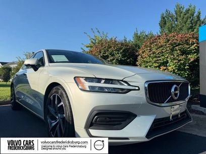 Used 2020 Volvo S60 T6 Momentum