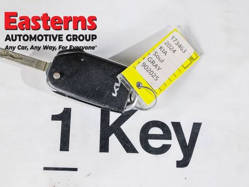 Used 2024 Kia Soul LX w/ Option Group 015 FWD image 25