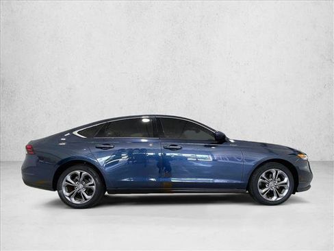 Used 2023 Honda Accord EX image 5