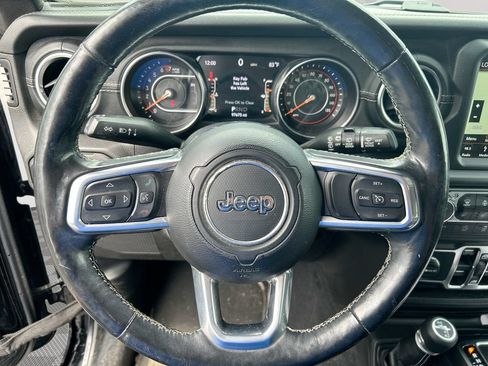 Used 2019 Jeep Wrangler Unlimited Sahara w/ Uconnect 4C Nav & Sound Group AWD/4WD image 29