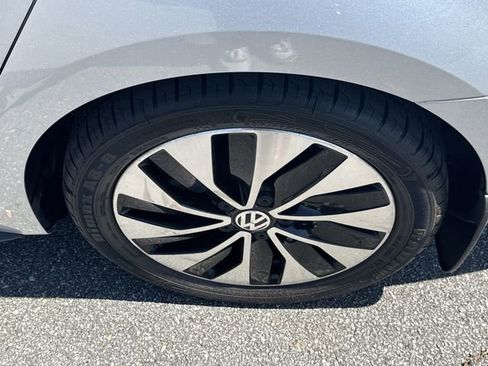 Used 2016 Volkswagen Jetta SEL Premium FWD image 19