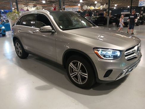 Used 2020 Mercedes-Benz GLC 300 4MATIC image 1