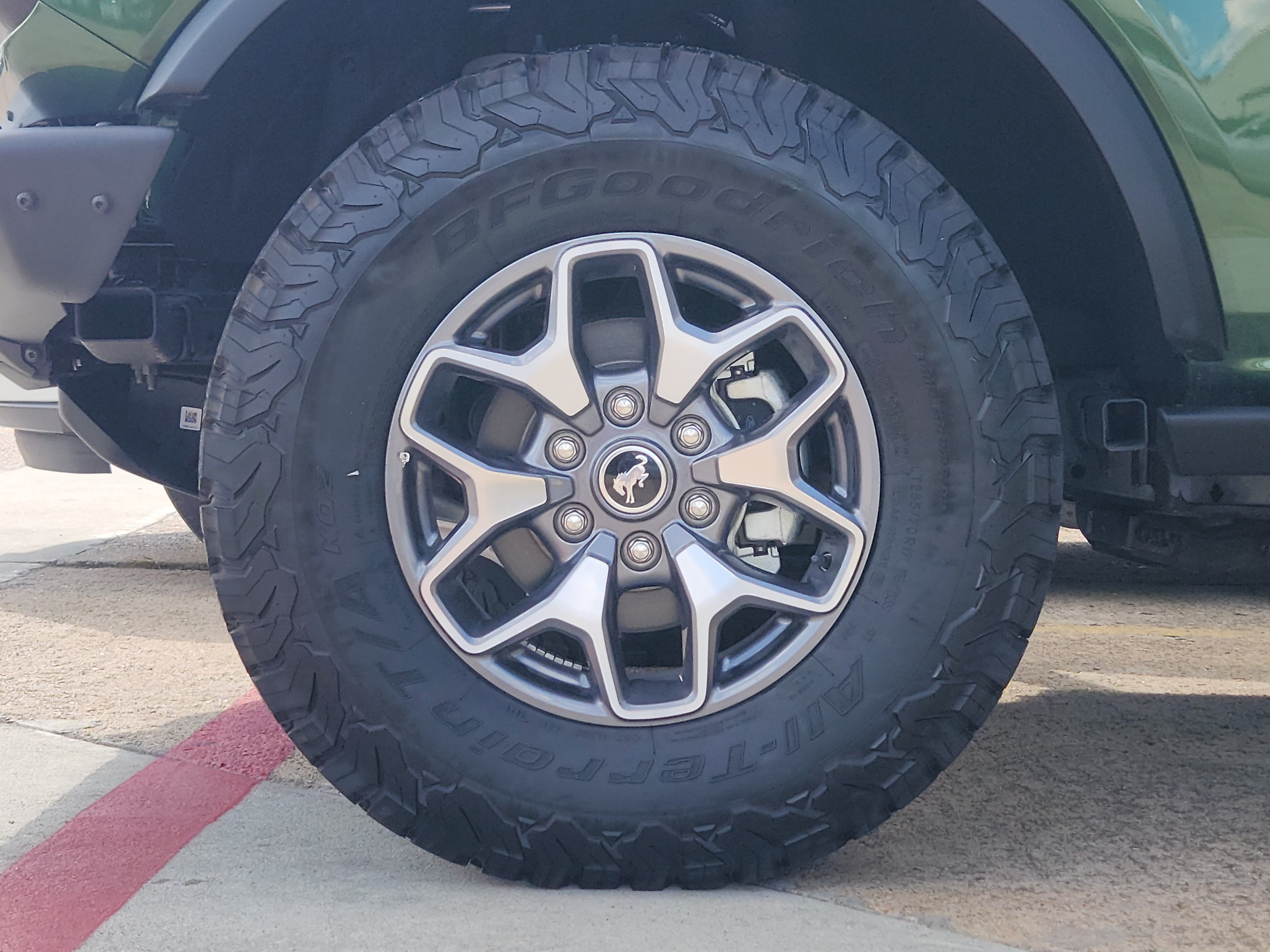 Used 2025 Ford Bronco Badlands AWD/4WD image 7