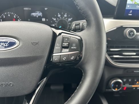 Used 2022 Ford Escape SEL image 14