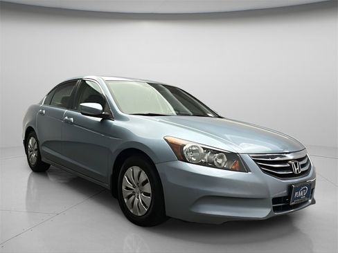 Used 2011 Honda Accord LX image 1