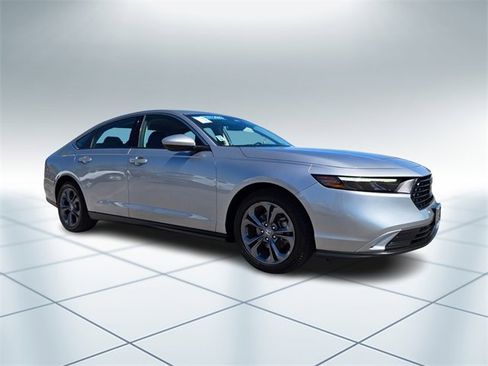 Certified 2023 Honda Accord EX image 2