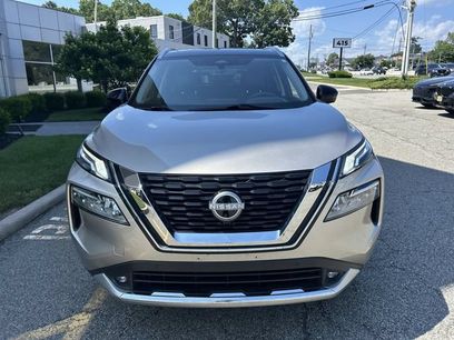 Certified 2022 Nissan Rogue Platinum w/ Head-Up Display Package