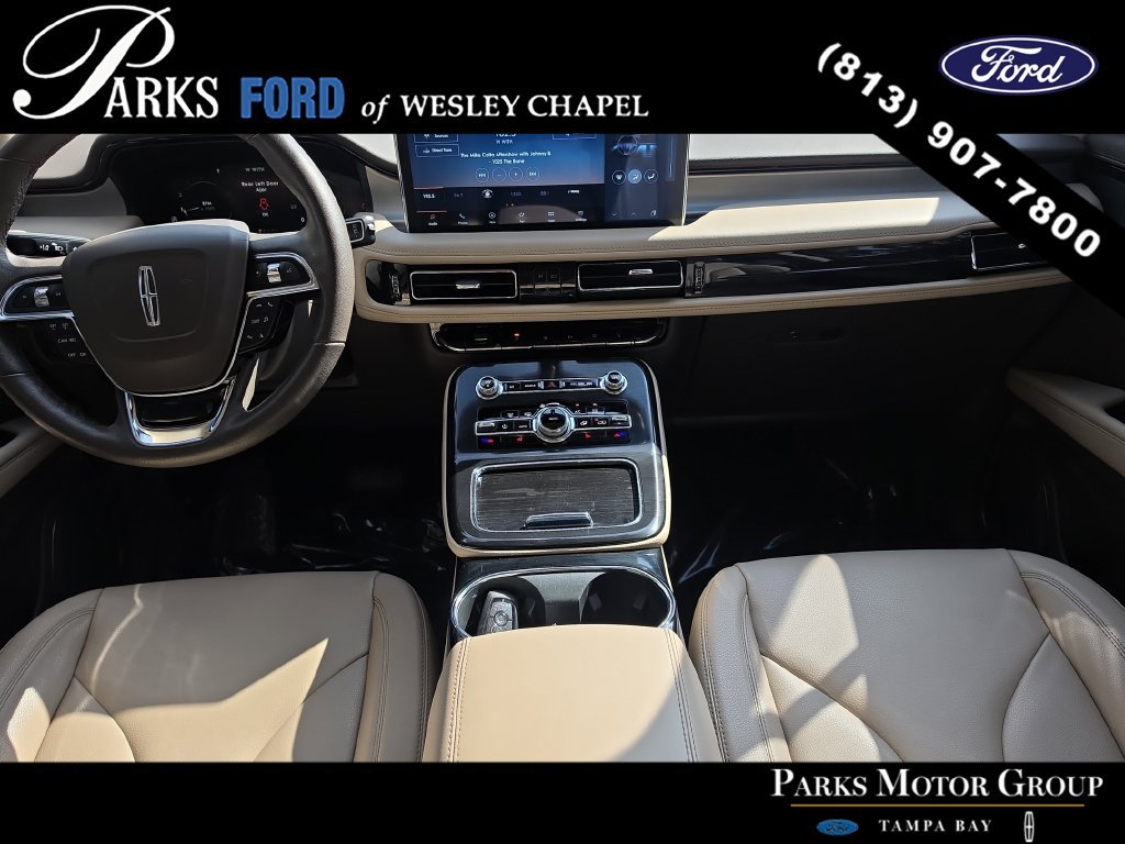 Used 2023 Lincoln Nautilus FWD w/ Premium Package image 12