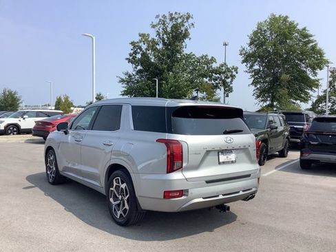 Used 2022 Hyundai Palisade Calligraphy image 8