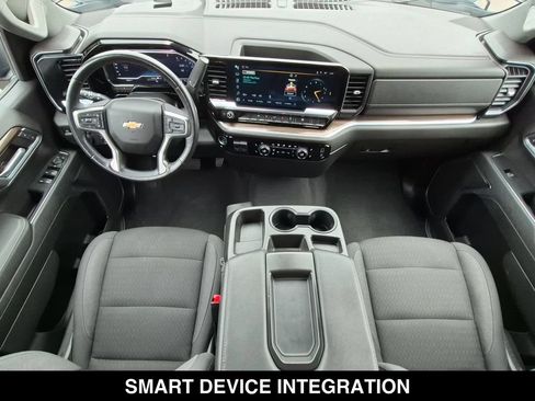 Used 2022 Chevrolet Silverado 1500 LT AWD/4WD image 25
