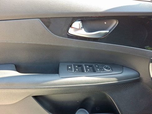 Used 2023 Kia Forte GT-Line image 13