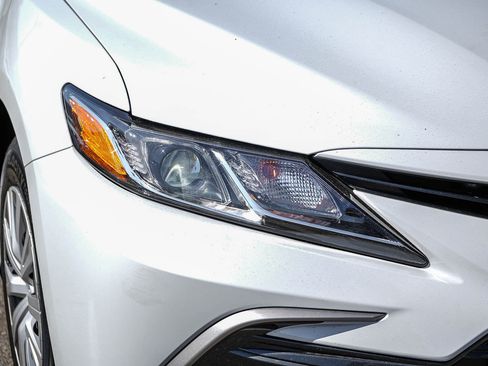 Certified 2023 Toyota Camry LE FWD image 4