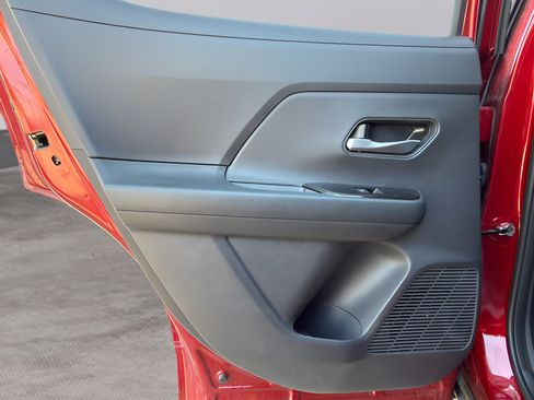 Used 2026 Nissan Kicks SV w/ Cold Weather Package FWD image 22