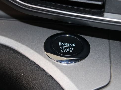 Used 2023 Ford Explorer XLT w/ Equipment Group 202A image 28