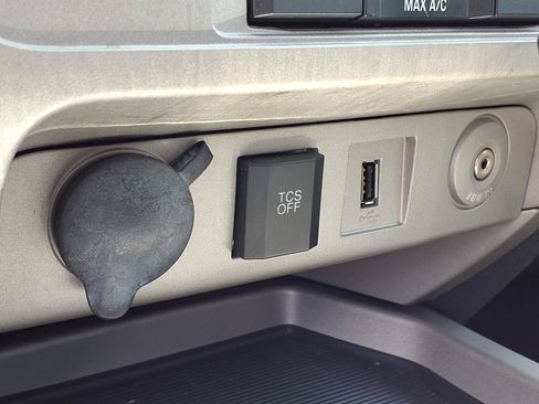 Used 2012 Ford Escape XLT FWD image 23