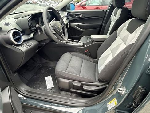 New 2026 Chevrolet Trax LS w/ LS Convenience Package image 11