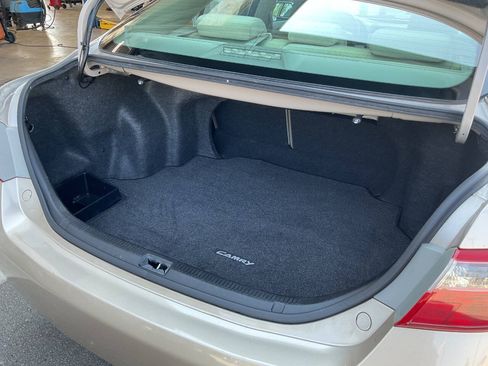 Used 2007 Toyota Camry LE FWD image 29