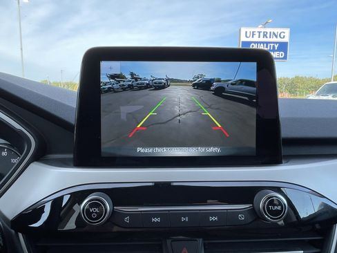 Used 2022 Ford Escape SE image 31