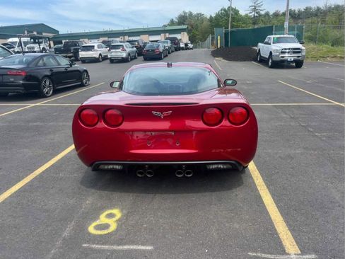 Used 2005 Chevrolet Corvette Coupe w/ Preferred Equipment Group RWD image 3