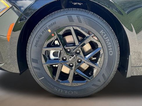 New 2026 Kia K5 LXS FWD image 12