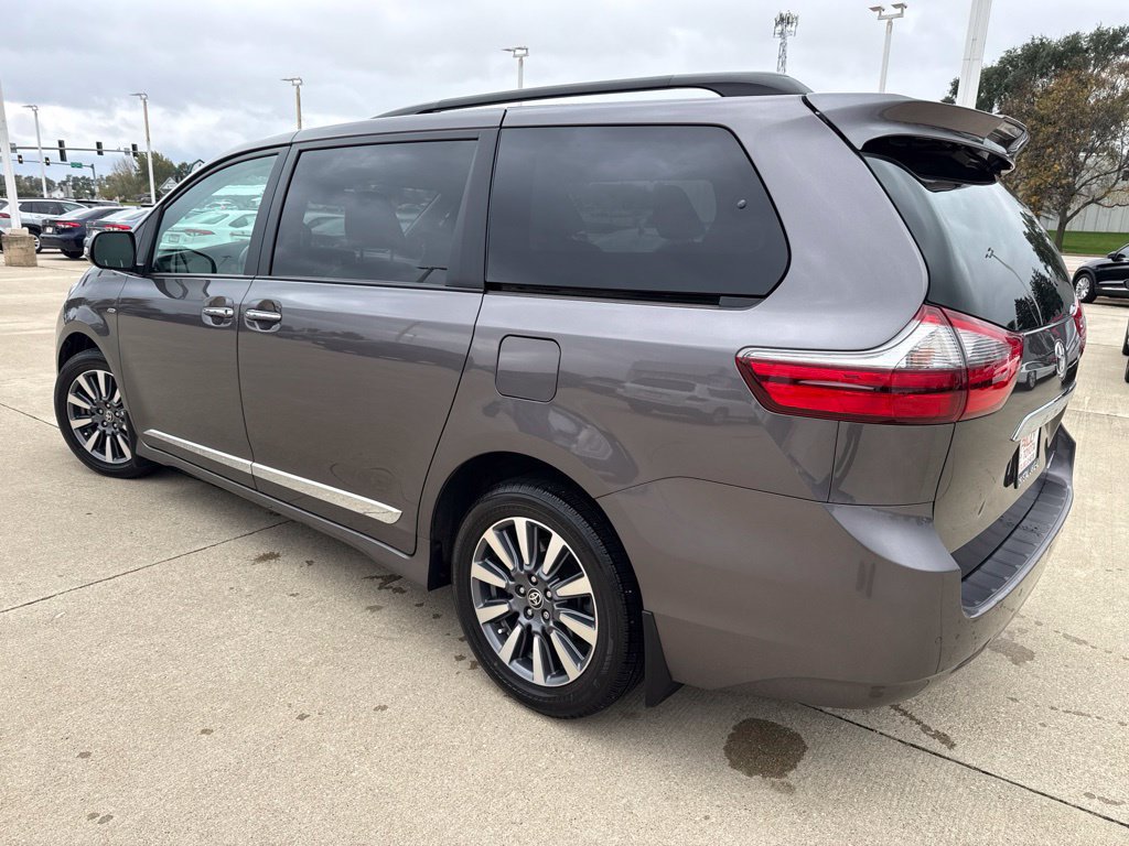Used 2020 Toyota Sienna Limited Premium AWD/4WD image 5