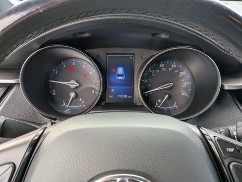 Used 2018 Toyota C-HR XLE FWD image 20
