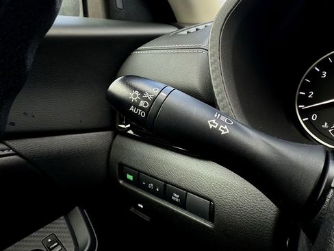 Used 2024 Nissan Sentra SV image 14