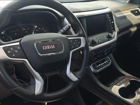 Used 2023 GMC Acadia SLE w/ Driver Convenience Package image 14