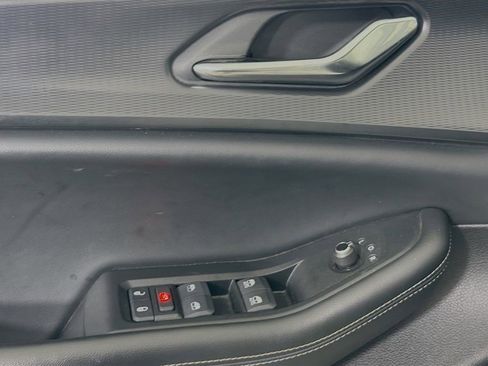 Used 2024 Jeep Grand Cherokee Altitude RWD image 20