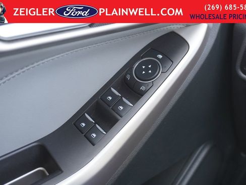 Used 2023 Ford Explorer XLT w/ Equipment Group 202A image 30