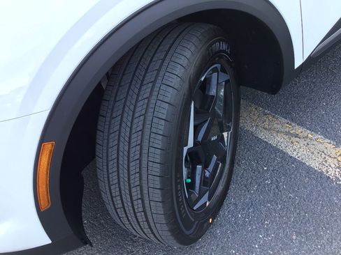 New 2026 Kia Sportage EX image 19