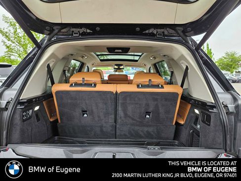 Used 2023 BMW X7 xDrive40i w/ Premium Package AWD/4WD image 18