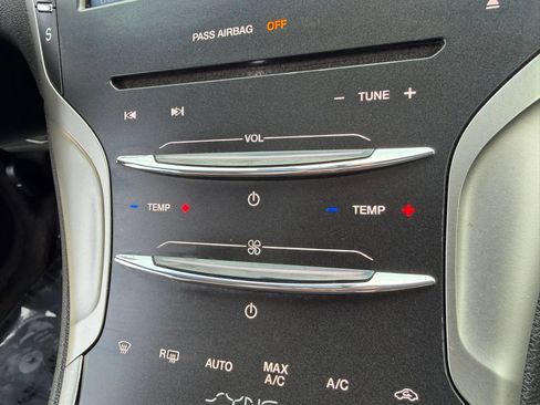 Used 2014 Lincoln MKZ AWD w/ Equipment Group 102A Reserve image 31