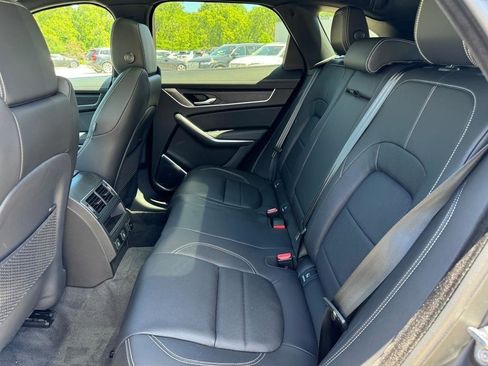 Used 2025 Jaguar F-PACE R-Dynamic S image 7