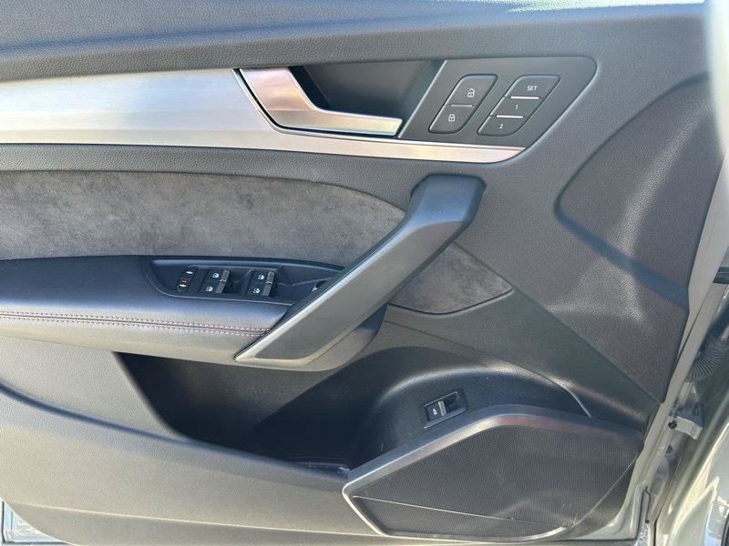Used 2019 Audi SQ5 Premium Plus w/ Premium Plus Package AWD/4WD image 7