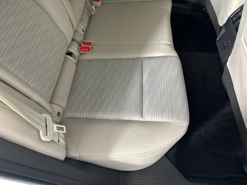Used 2023 Nissan Rogue SV FWD image 27