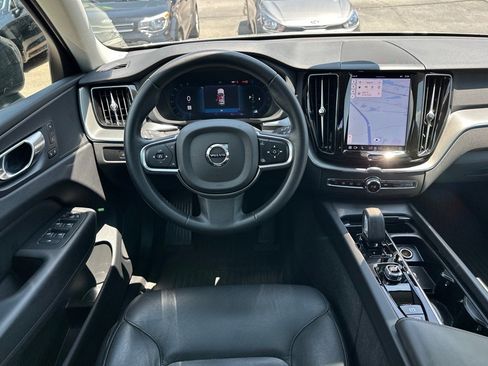 Used 2024 Volvo XC60 B5 Core image 6