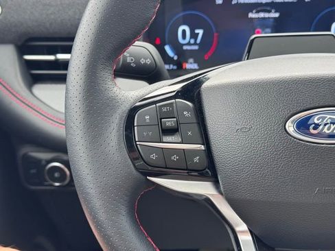 Used 2025 Ford Explorer ST-Line w/ Premium Package image 10