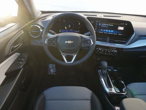 New 2026 Chevrolet Trax LT w/ Driver Confidence Package image 12