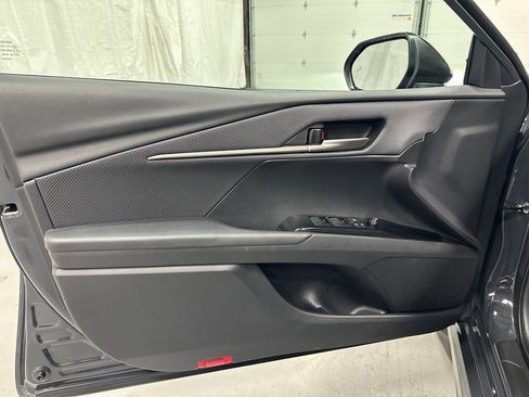 Used 2026 Toyota Camry SE FWD image 8
