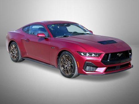 Used 2025 Ford Mustang GT Premium w/ GT Performance Package RWD image 3