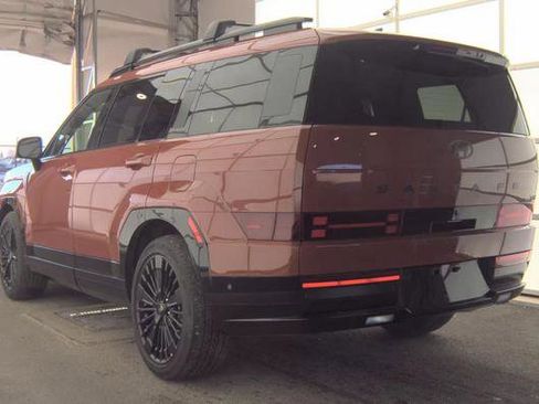 Used 2025 Hyundai Santa Fe Calligraphy image 4