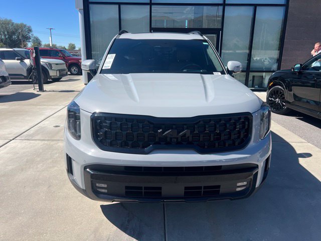 Used 2025 Kia Telluride SX Prestige X-Pro AWD/4WD image 3