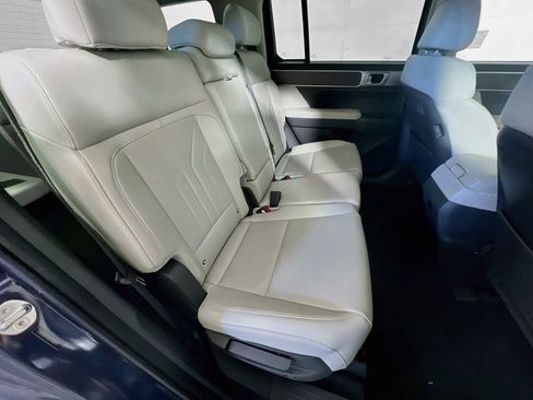 Used 2025 Hyundai Santa Fe SEL AWD/4WD image 24