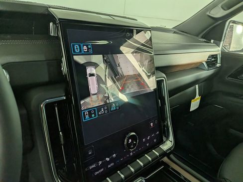 New 2026 GMC Yukon XL Denali w/ LPO, Floor Liner Package image 24